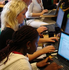 DM students working online